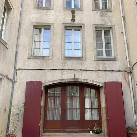 115m2, 3 Ch, Centre Cathedrale Appartement *
