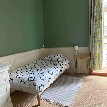 115m2, 3 Ch, Centre Cathedrale Appartement